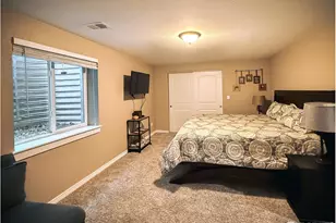 2083 Vineyard Dr, Windsor, CO 80550 - Photo 33