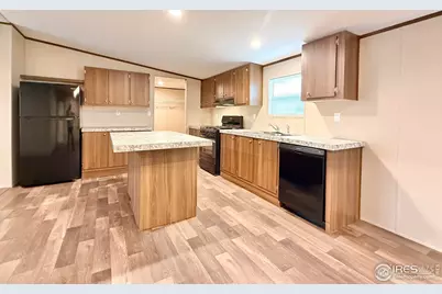 125 Birch St, Log Lane Village, CO 80705 - Photo 5