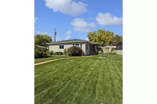 327 E Emerson St, Holyoke, CO 80734 - Photo 1