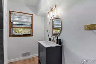 522 E 13th St, Loveland, CO 80537 - Photo 9