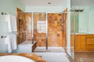 5001 Bella Vista Dr, Longmont, CO 80503 - Photo 21