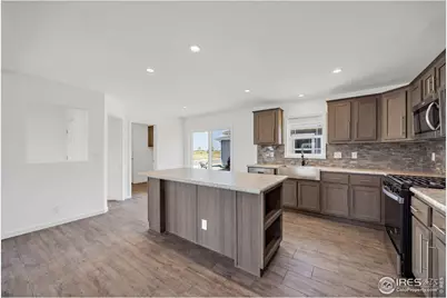 552 Sunset Cliffs Dr, Loveland, CO 80537 - Photo 5