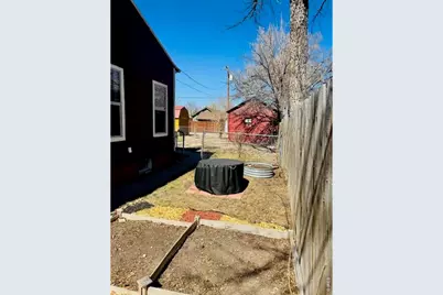 320 Denver St, Sterling, CO 80751 - Photo 3