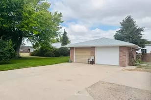 315 E Emerson St, Holyoke, CO 80734 - Photo 5