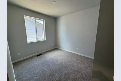 827 Mesic Ln, Windsor, CO 80550 - Photo 3