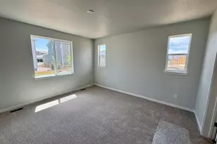 827 Mesic Ln, Windsor, CO 80550 - Photo 11