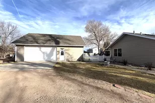 19187 Chambers Dr, Sterling, CO 80751 - Photo 5