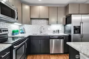 1915 Centennial Dr, Louisville, CO 80027 - Photo 15