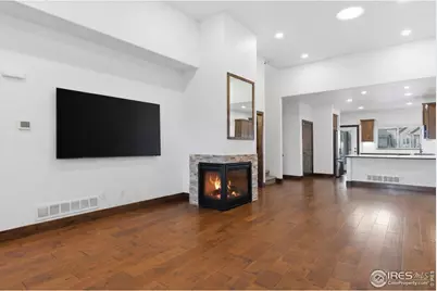 1908 Sunshine Peak Dr, Loveland, CO 80538 - Photo 3