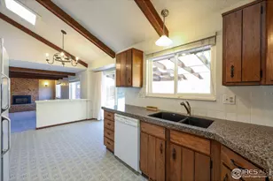 3622 Mountain View Ave, Longmont, CO 80503 - Photo 5