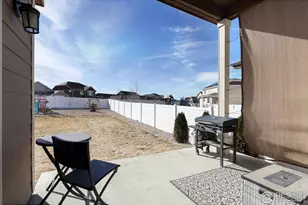 2716 Sapphire St, Loveland, CO 80537 - Photo 39