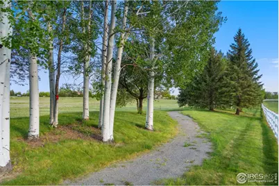 9715 Meadow Ridge Ln, Longmont, CO 80504 - Photo 11