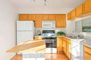 930 Button Rock Dr, Longmont, CO 80504 - Photo 9