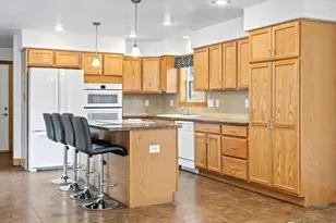 1611 High Dr, Estes Park, CO 80517 - Photo 7