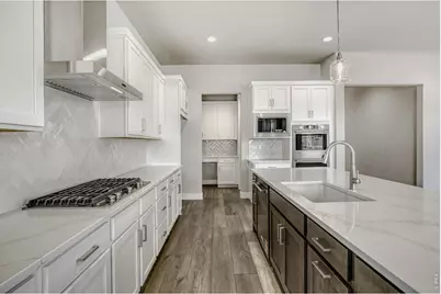 1644 Sundown Run Dr, Windsor, CO 80550 - Photo 9