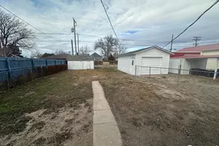 416 Douglas St, Sterling, CO 80751 - Photo 15