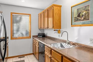 525 Fall River Ln, Estes Park, CO 80517 - Photo 17