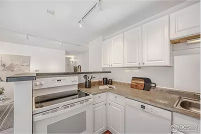 3050 Corona Trl #M-107, Boulder, CO 80301 - Photo 7