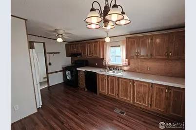 1912 Fillmore St, Sterling, CO 80751 - Photo 9