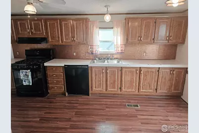 1912 Fillmore St, Sterling, CO 80751 - Photo 7