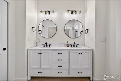 390 Kansas Ave, Berthoud, CO 80513 - Photo 27