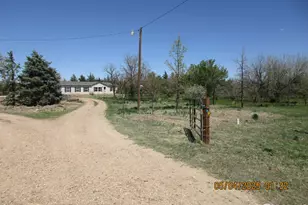 9021 County Road U 5, Weldona, CO 80653 - Photo 3