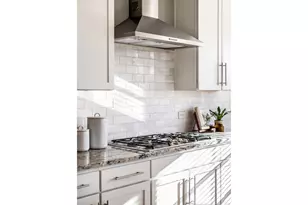 204 Horizon Ave, Erie, CO 80516 - Photo 9