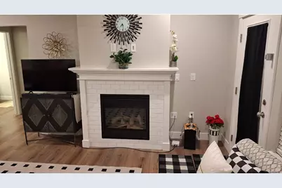 235 High Point Dr #E-102, Longmont, CO 80504 - Photo 7