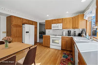 813 Maxwell Ct, Fort Collins, CO 80525 - Photo 3