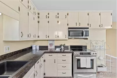 820 Lotus Way, Broomfield, CO 80020 - Photo 9