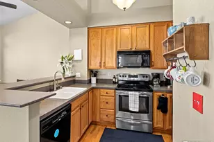 3644 Oakwood Dr, Longmont, CO 80503 - Photo 9