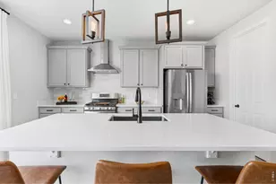 831 Golden Peak Dr, Erie, CO 80516 - Photo 15