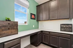 6202 Waterclover St, Loveland, CO 80538 - Photo 9