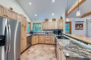 907 Fourmile Canyon Dr, Boulder, CO 80302 - Photo 3