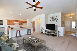 2434 Amberlyn Ln, Johnstown, CO 80534 - Photo 5