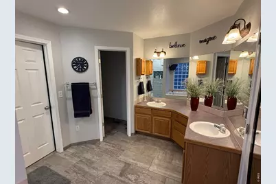 1745 Seven Lakes Dr, Loveland, CO 80538 - Photo 19