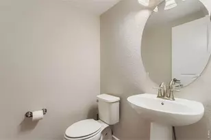 690 Stonebridge Dr, Longmont, CO 80503 - Photo 21