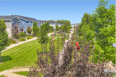 690 Stonebridge Dr, Longmont, CO 80503 - Photo 13