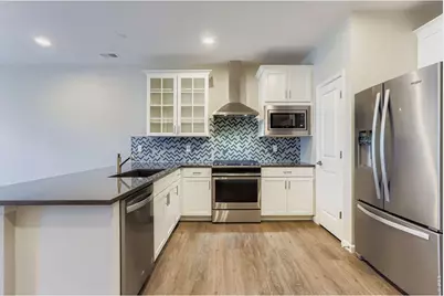 690 Stonebridge Dr, Longmont, CO 80503 - Photo 9