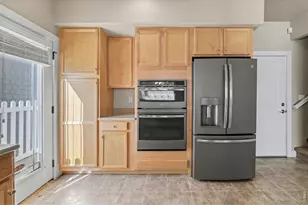 4751 Pleasant Oak Dr, Fort Collins, CO 80525 - Photo 11