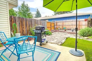 1906 E 18th St, Loveland, CO 80538 - Photo 5