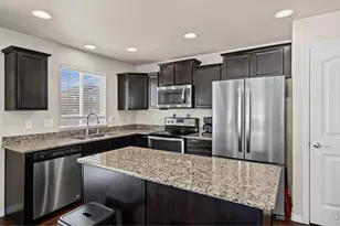 5599 Clarence Dr, Windsor, CO 80550 - Photo 9