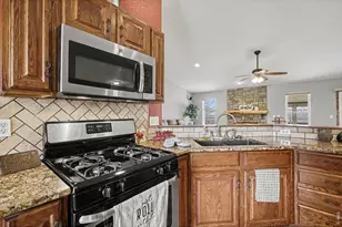 802 Waxberry Ct, Loveland, CO 80538 - Photo 5