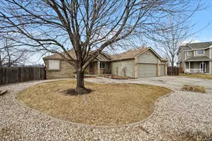 802 Waxberry Ct, Loveland, CO 80538 - Photo 3