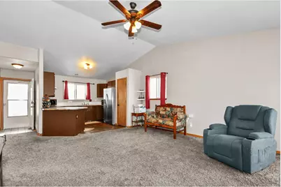 221 E Holly St, Milliken, CO 80543 - Photo 7