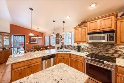 625 Torreys Peak Ln, Berthoud, CO 80513 - Photo 11