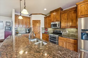 3560 Peruvian Torch Dr, Loveland, CO 80537 - Photo 15