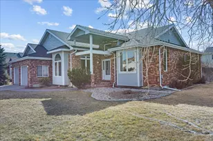 1006 Alexandria Dr, Loveland, CO 80538 - Photo 1