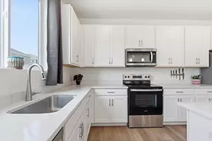 4104 Chasm Lk Dr, Loveland, CO 80538 - Photo 11