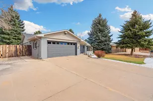 3714 Sheridan Ave, Loveland, CO 80538 - Photo 3